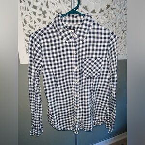 Forever 21 Size Small Black and White Plaid Button Down Shirt